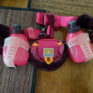 Nathan hydration belt